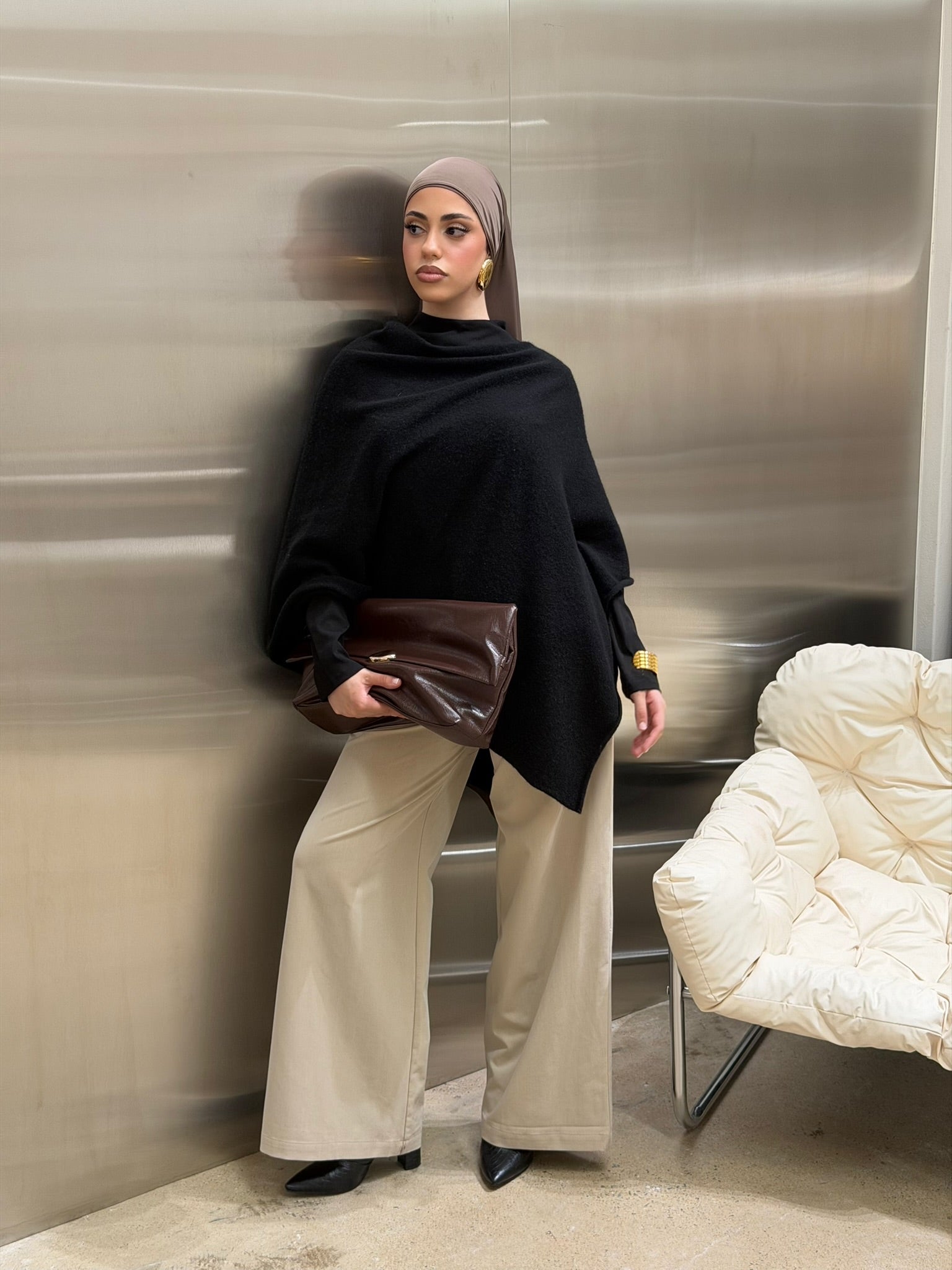 Noire Cashmere Poncho