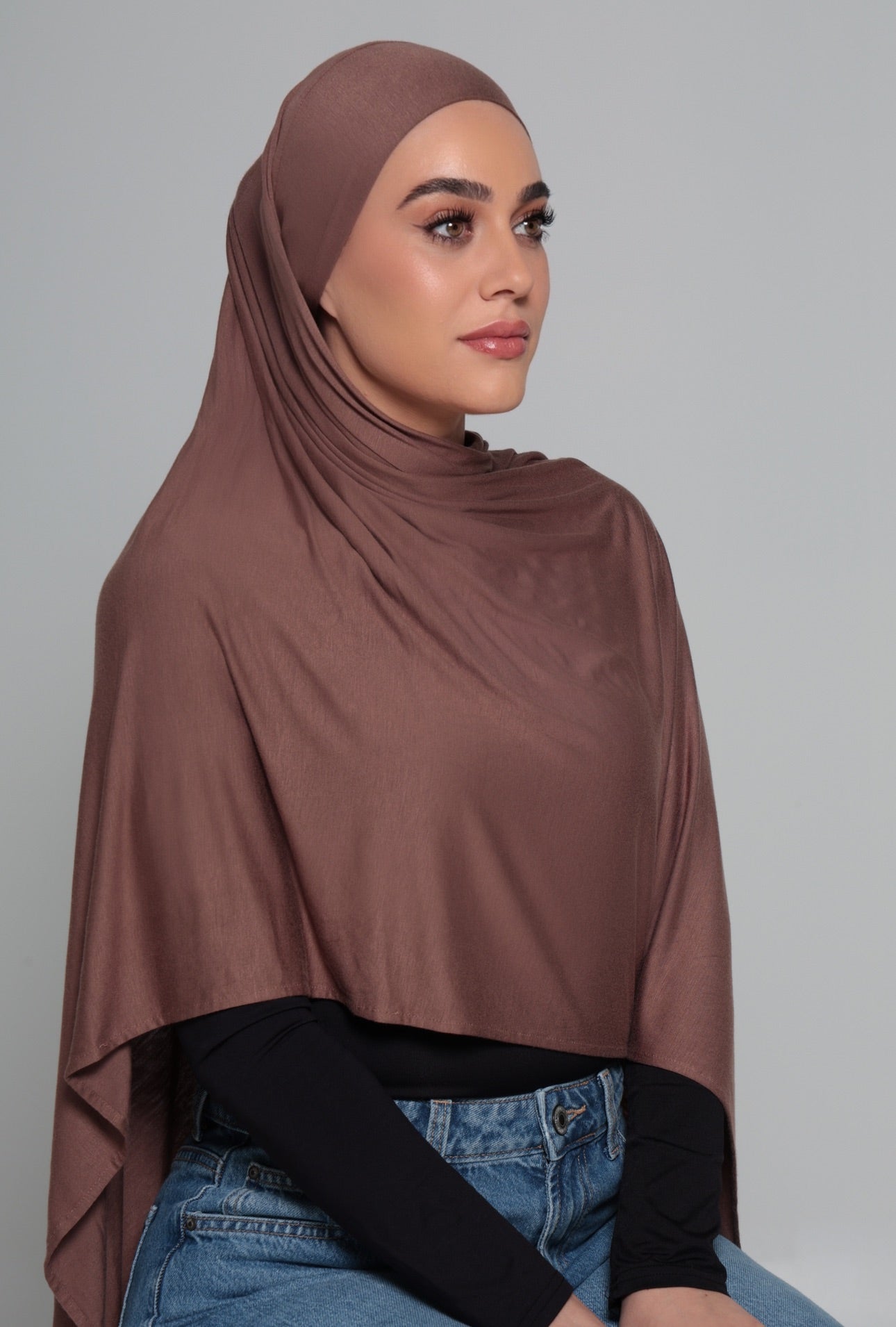 Mocha Mousse Jersey Tie Hijab