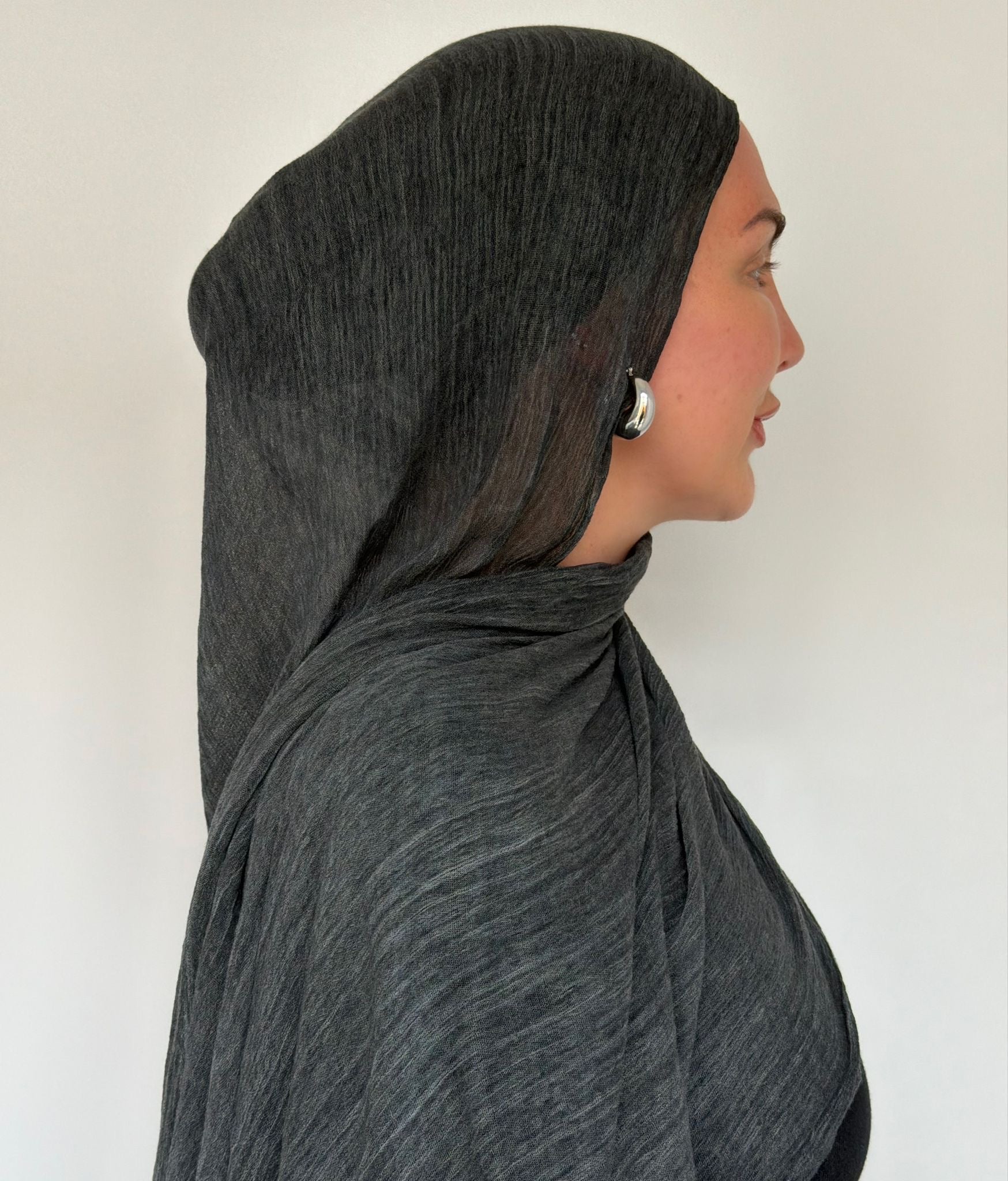 Onyx Rayon crinkle hijab